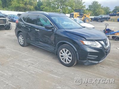 Czwarte zdjęcie samochodu z boku: 2017 NISSAN ROGUE S VIN:JN8AT2MT6HW145908 - miniatura