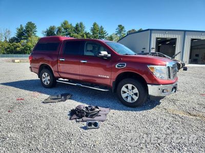 Czwarte zdjęcie samochodu z boku: 2017 NISSAN TITAN SV VIN:1N6AA1E52HN567818 - miniatura