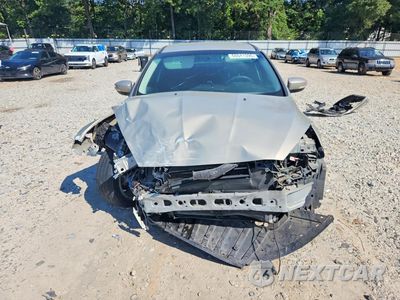 Piąte zdjęcie samochodu w środku: 2015 FORD FOCUS TITANIUM VIN:1FADP3J25FL259143 - miniatura