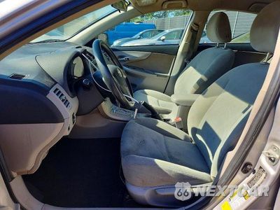 Zdjęcie 7 z 12 samochodu: 2012 TOYOTA COROLLA LE VIN:2T1BU4EE5CC893026 - miniatura