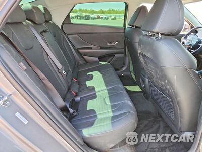 Zdjęcie 10 z 13 samochodu: 2025 HYUNDAI ELANTRA LIMITED VIN:KMHLN4DJ1SU141529 - miniatura