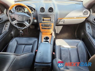 Zdjęcie 8 z 13 samochodu: 2010 MERCEDES-BENZ GL 550 4MATIC VIN:4JGBF8GE5AA614671 - miniatura