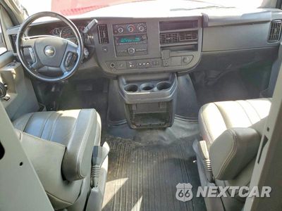 Zdjęcie 8 z 13 samochodu: 2022 CHEVROLET EXPRESS G2500 VIN:1GCWGAFP1N1164794 - miniatura