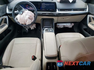 Zdjęcie 8 z 14 samochodu: 2023 BMW X1 XDRIVE28I VIN:WBX73EF04P5W82181 - miniatura