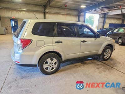 Trzecie zdjęcie samochodu z tyłu: 2009 SUBARU FORESTER 2.5X VIN:JF2SH61609H712516 - miniatura