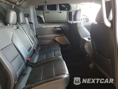 Zdjęcie 10 z 13 samochodu: 2025 GMC SIERRA DENALI VIN:1GT40LEL6SU407094 - miniatura