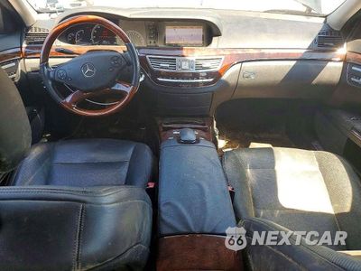 Zdjęcie 8 z 12 samochodu: 2011 MERCEDES-BENZ S 550 4MATIC VIN:WDDNG8GB1BA368729 - miniatura
