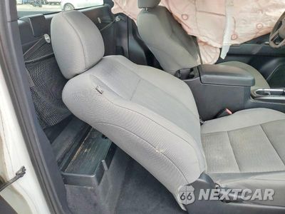 Zdjęcie 10 z 12 samochodu: 2018 TOYOTA TACOMA SR VIN:5TFRX5GN5JX117759 - miniatura