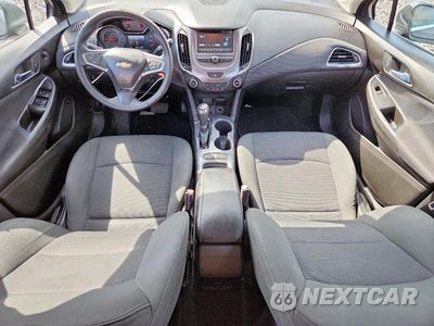 Zdjęcie 8 z 12 samochodu: 2017 CHEVROLET CRUZE LT VIN:1G1BE5SM3H7237388 - miniatura