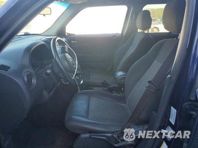 Zdjęcie 7 z 12 samochodu: 2015 JEEP PATRIOT LATITUDE VIN:1C4NJPFB0FD343834 - miniatura
