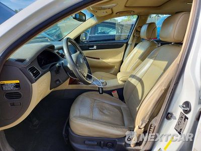 Zdjęcie 7 z 12 samochodu: 2013 HYUNDAI GENESIS 3.8L VIN:KMHGC4DD9DU233928 - miniatura