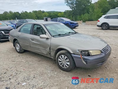 Czwarte zdjęcie samochodu z boku: 1998 TOYOTA CAMRY LE VIN:JT2BG22K4W0133084 - miniatura