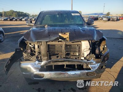 Piąte zdjęcie samochodu w środku: 2019 RAM 1500 BIG HORN/LONE STAR VIN:1C6SRFFTXKN895531 - miniatura