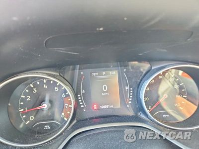 Zdjęcie 9 z 12 samochodu: 2018 JEEP COMPASS SPORT VIN:3C4NJDAB6JT126717 - miniatura