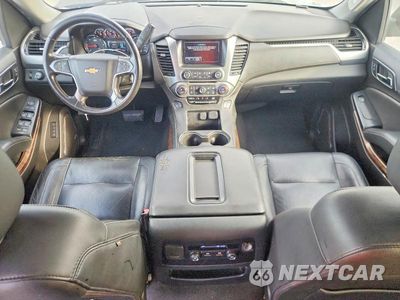 Zdjęcie 8 z 13 samochodu: 2020 CHEVROLET SUBURBAN C1500 LT VIN:1GNSCHKC9LR181192 - miniatura