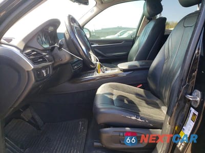 Zdjęcie 7 z 12 samochodu: 2015 BMW X5 XDRIVE35I VIN:5UXKR0C59F0P10849 - miniatura
