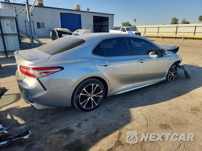 Trzecie zdjęcie samochodu z tyłu: 2019 TOYOTA CAMRY SE VIN:4T1B11HK4KU271281 - miniatura