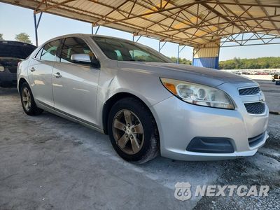 Czwarte zdjęcie samochodu z boku: 2013 CHEVROLET MALIBU 1LT VIN:1G11C5SA2DF248275 - miniatura