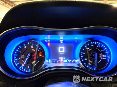 Zdjęcie 9 z 12 samochodu: 2018 CHRYSLER 300 TOURING VIN:2C3CCAAG9JH307979 - miniatura