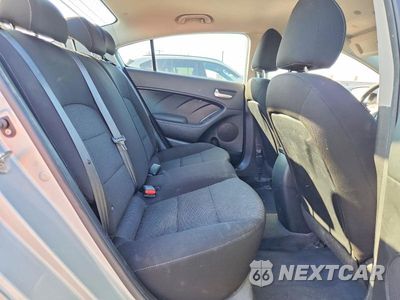 Zdjęcie 10 z 12 samochodu: 2018 KIA FORTE LX VIN:3KPFK4A76JE168970 - miniatura