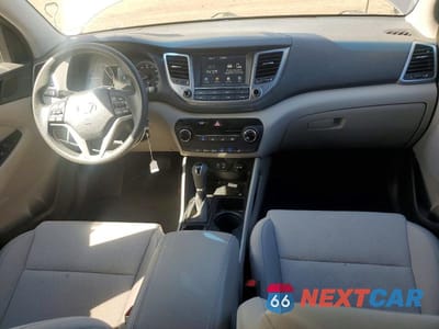 Zdjęcie 8 z 14 samochodu: 2018 HYUNDAI TUCSON SEL VIN:KM8J3CA4XJU741504 - miniatura