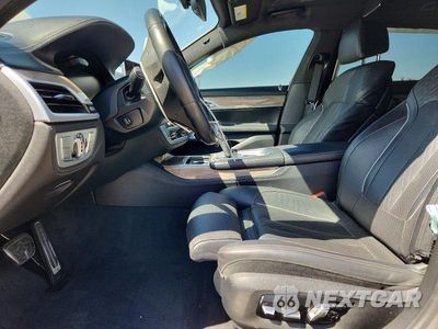 Zdjęcie 7 z 12 samochodu: 2020 BMW 750 XI VIN:WBA7U2C07LGM27260 - miniatura