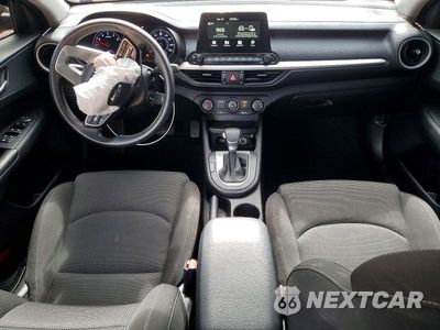 Zdjęcie 8 z 13 samochodu: 2021 KIA FORTE LXS VIN:3KPF24AD9ME381924 - miniatura