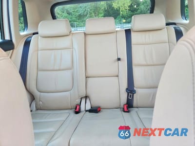 Zdjęcie 10 z 13 samochodu: 2011 VOLKSWAGEN TIGUAN S VIN:WVGBV7AX4BW514136 - miniatura