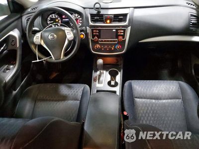 Zdjęcie 8 z 13 samochodu: 2018 NISSAN ALTIMA 2.5 S VIN:1N4AL3AP3JC159688 - miniatura