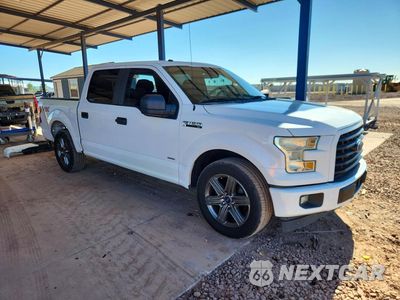 Czwarte zdjęcie samochodu z boku: 2017 FORD F150 SUPERCREW VIN:1FTEW1CP8HKC19033 - miniatura