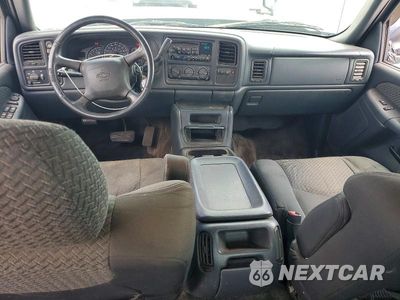 Zdjęcie 8 z 13 samochodu: 2002 CHEVROLET AVALANCHE K1500 VIN:3GNEK13T62G307805 - miniatura