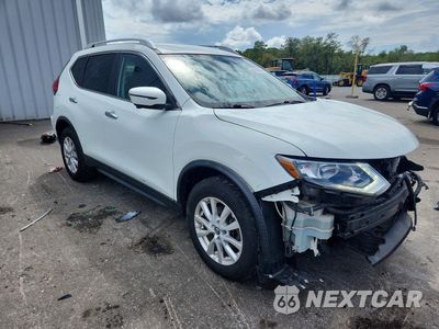 Czwarte zdjęcie samochodu z boku: 2017 NISSAN ROGUE SV VIN:KNMAT2MV7HP532068 - miniatura