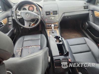 Zdjęcie 8 z 12 samochodu: 2008 MERCEDES-BENZ C 350 VIN:WDDGF56X68F188309 - miniatura