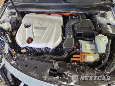 Zdjęcie 11 z 12 samochodu: 2016 KIA OPTIMA HYBRID VIN:KNAGN4AD9G5094009 - miniatura