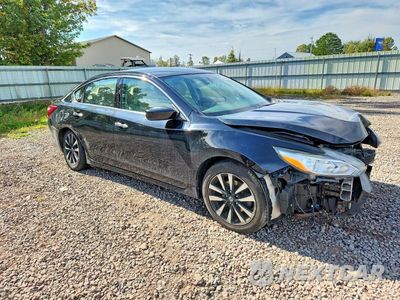 Czwarte zdjęcie samochodu z boku: 2018 NISSAN ALTIMA 2.5 SV VIN:1N4AL3AP1JC191877 - miniatura