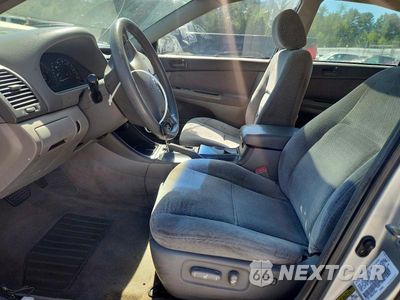 Zdjęcie 7 z 13 samochodu: 2004 TOYOTA CAMRY LE V6 VIN:4T1BF32K94U069772 - miniatura