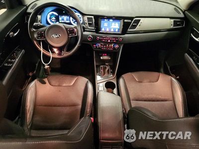 Zdjęcie 8 z 13 samochodu: 2017 KIA NIRO EX VIN:KNDCC3LC6H5086716 - miniatura