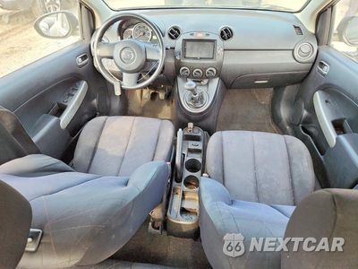 Zdjęcie 8 z 12 samochodu: 2012 MAZDA MAZDA2 VIN:JM1DE1KY8C0147716 - miniatura