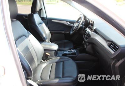 Piąte zdjęcie samochodu w środku: 2022 FORD ESCAPE SEL VIN:1FMCU9H68NUA82523 - miniatura
