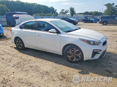 Czwarte zdjęcie samochodu z boku: 2019 KIA FORTE LXS VIN:3KPF24ADXKE042201 - miniatura
