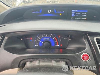 Zdjęcie 9 z 12 samochodu: 2014 HONDA CIVIC HYBRID VIN:19XFB4F21EE000155 - miniatura