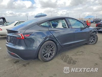 Trzecie zdjęcie samochodu z tyłu: 2025 TESLA MODEL 3 VIN:5YJ3E1EA9SF059073 - miniatura
