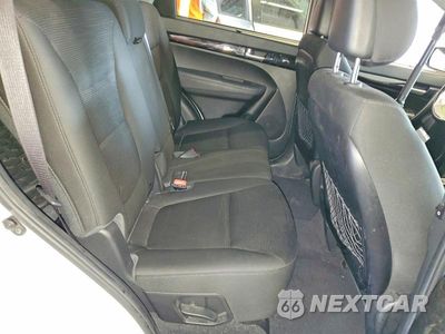 Zdjęcie 11 z 13 samochodu: 2014 KIA SORENTO LX VIN:5XYKTCA61EG545534 - miniatura