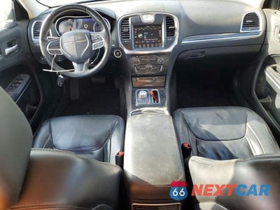 Zdjęcie 8 z 13 samochodu: 2017 CHRYSLER 300 LIMITED VIN:2C3CCAAGXHH599653 - miniatura