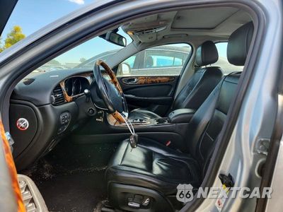 Zdjęcie 7 z 12 samochodu: 2008 JAGUAR XJ VANDEN PLAS VIN:SAJWA82B68SH22436 - miniatura