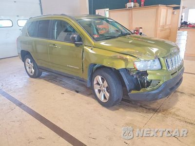 Czwarte zdjęcie samochodu z boku: 2012 JEEP COMPASS SPORT VIN:1C4NJDBB6CD555590 - miniatura