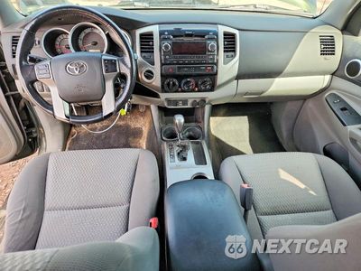 Zdjęcie 8 z 12 samochodu: 2012 TOYOTA TACOMA V6 VIN:5TFUU4EN4CX048761 - miniatura