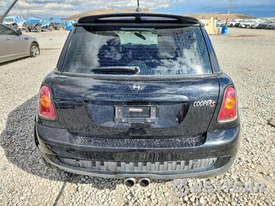 Zdjęcie 6 z 13 samochodu: 2010 MINI COOPER S VIN:WMWMF7C50ATZ69049 - miniatura