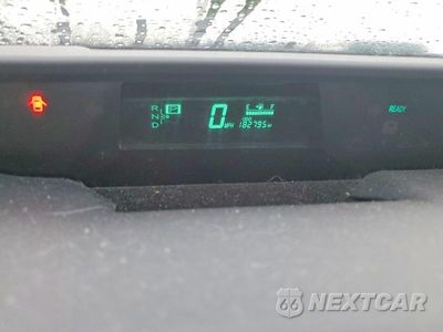 Zdjęcie 9 z 12 samochodu: 2006 TOYOTA PRIUS BASE VIN:JTDKB20U563142255 - miniatura