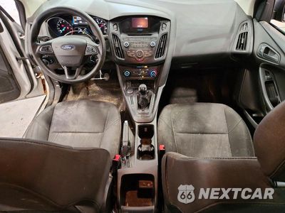 Zdjęcie 8 z 12 samochodu: 2017 FORD FOCUS S VIN:1FADP3E28HL297432 - miniatura